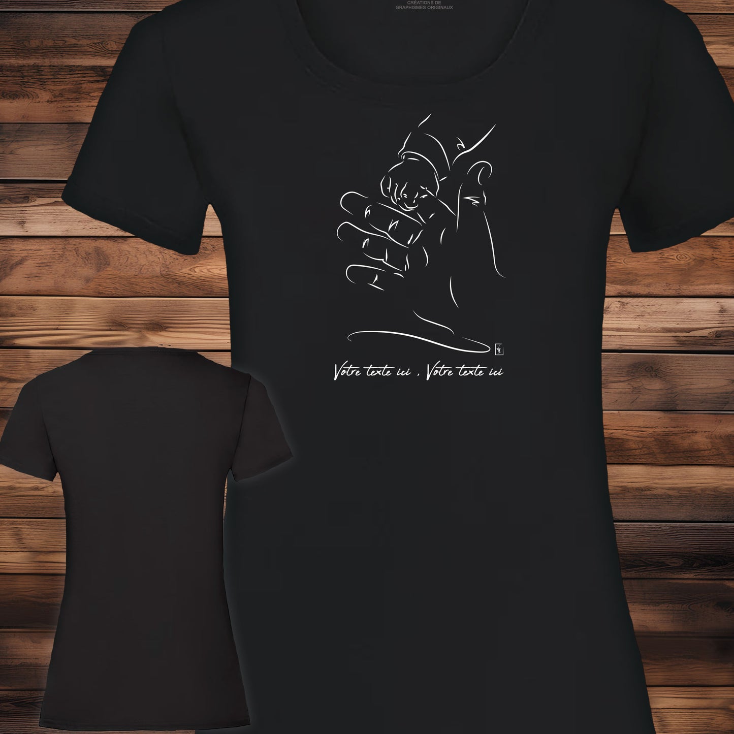 Graphisme deux mains, enfant et adulte sur T-shirt à personnaliser avec du texte. Création Virginie Linard ©.