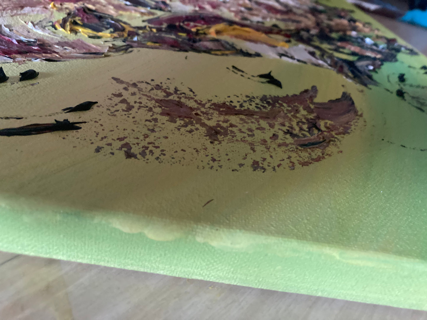 Tableau d'un cheval saut d'obstacles sur fond vert peinture sur toile de 55x46cm de Virginie Linard © détail6