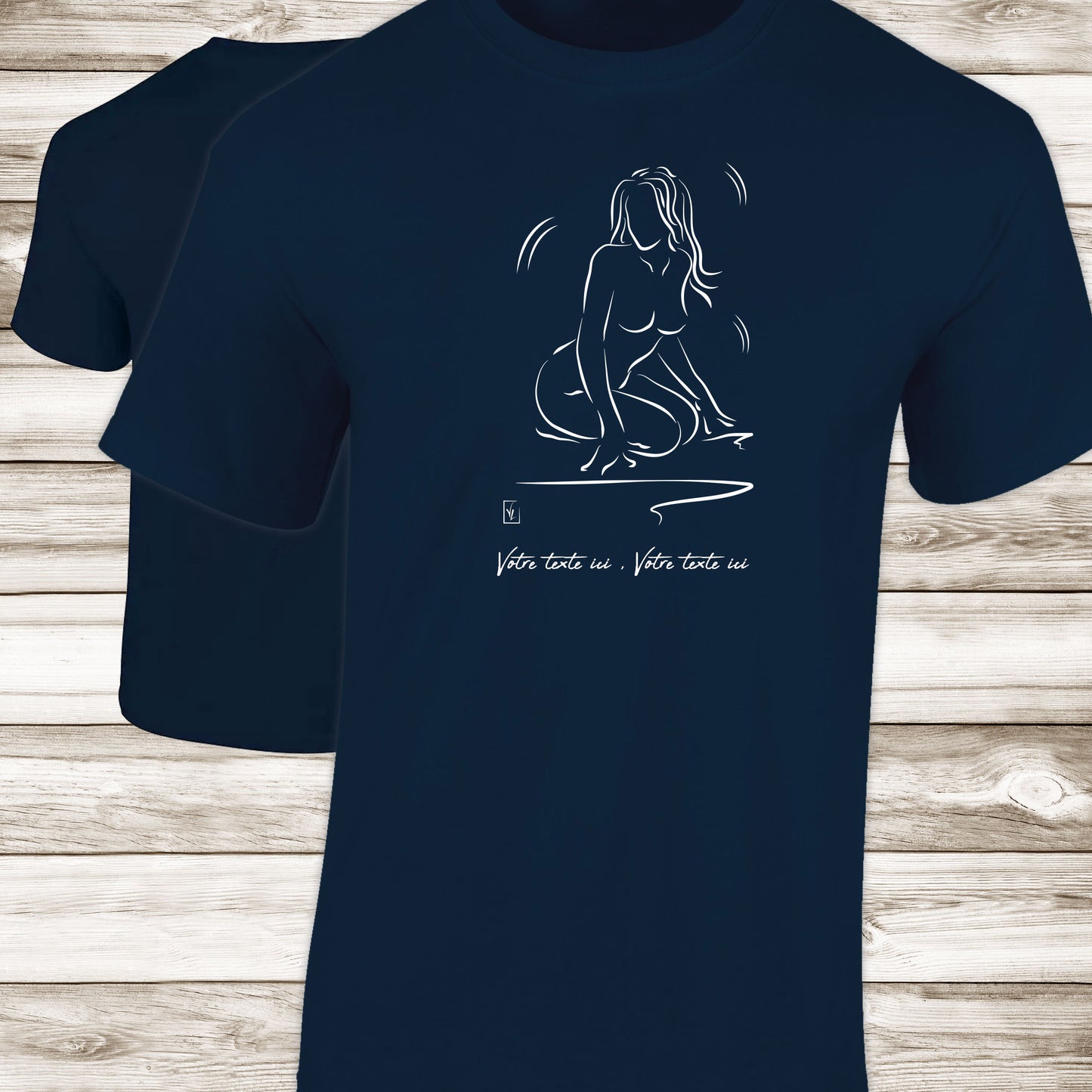 Graphisme esquisse nue femme accroupie de face sur t-shirt à personnaliser avec un texte. Création Virginie Linard ©.