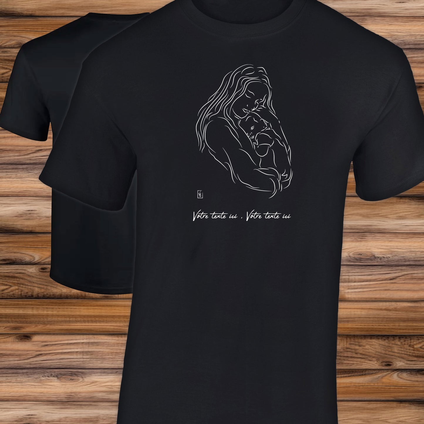 Graphisme maman câlin bébé naissance tendresse sur t-shirt à personnaliser avec un texte. Création Virginie Linard ©.