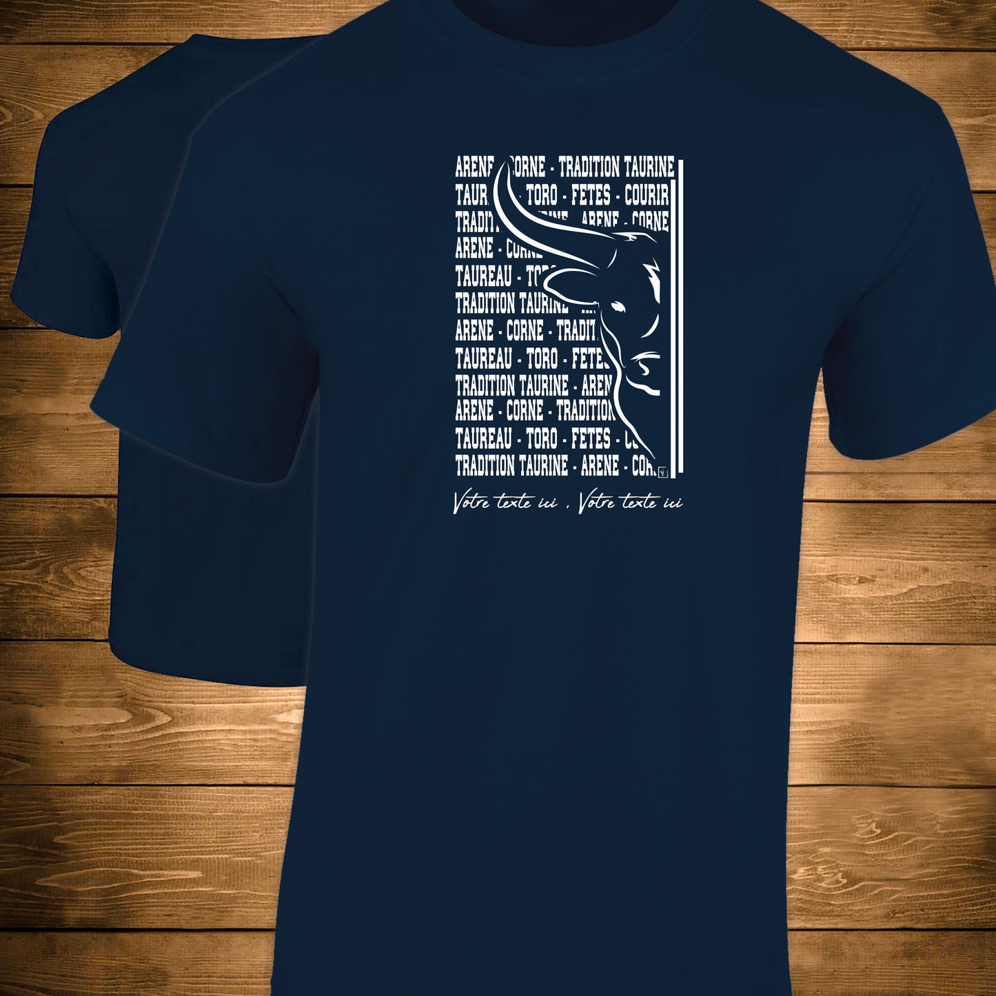 Graphisme taureau , tradition taurine, à personnaliser avec un texte, sur T-shirt bleu homme. Création Virginie Linard ©.