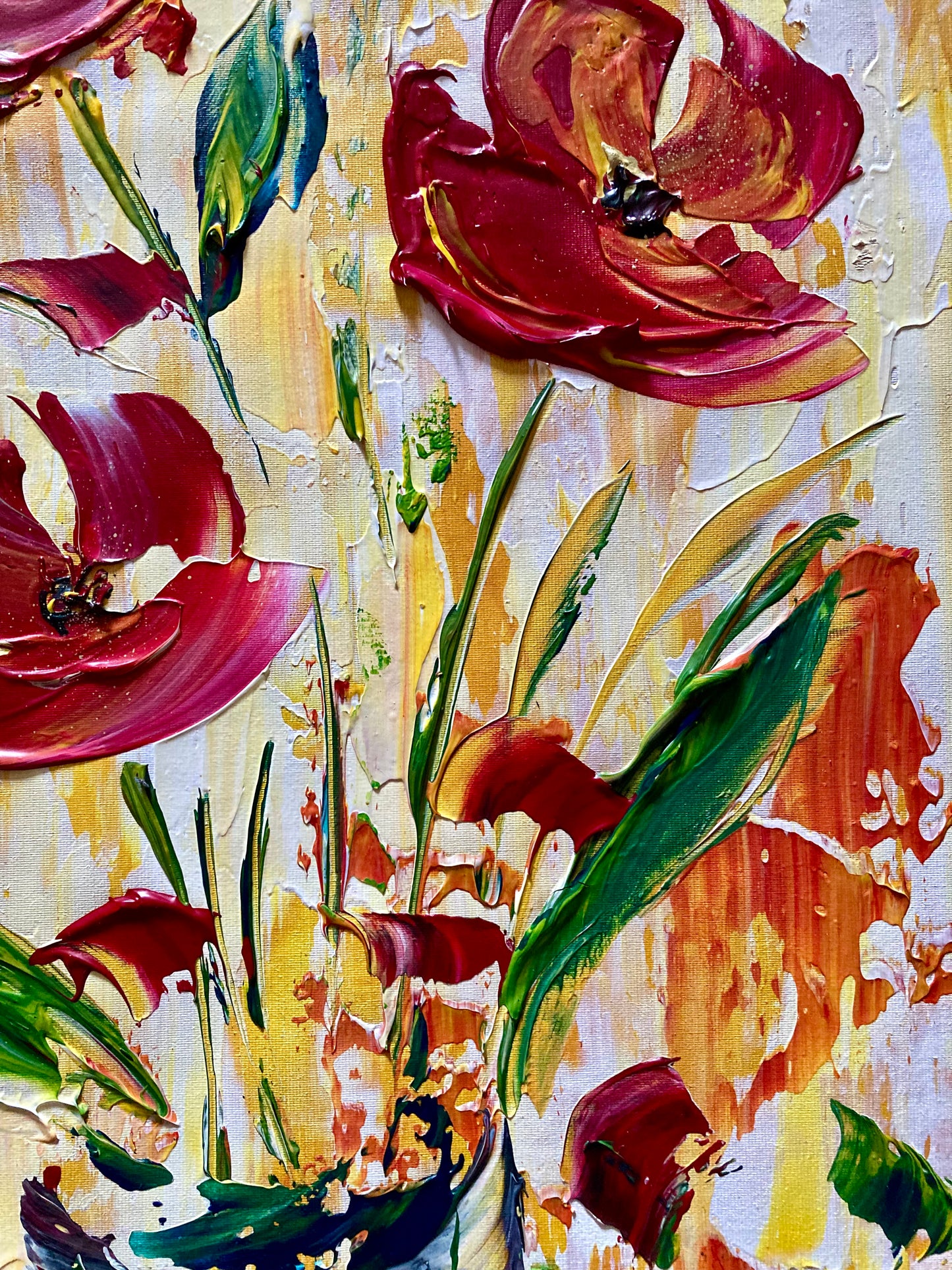 Tableau fleurs rouge et jaune moderne contemporain 30x60 cm détail peint à la main virginie Linard ©