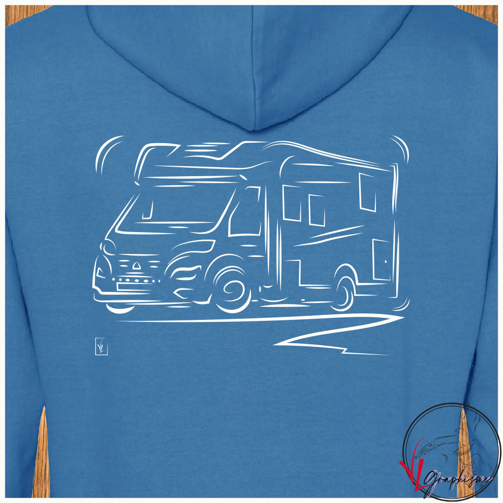 Graphisme d'un camping car sur sweat bleu de Virginie Linard ©