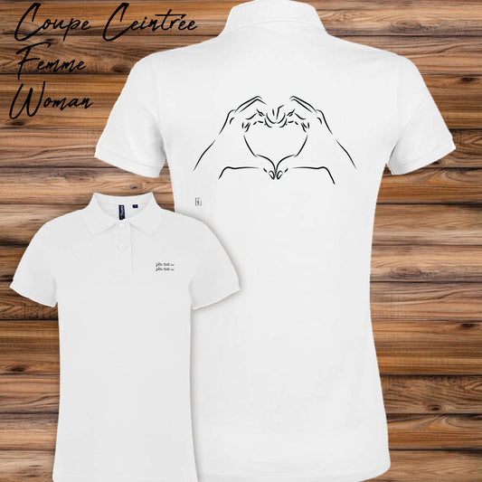 Graphisme Cœur avec les mains, mains en cœur Graphisme sur polo à personnaliser avec du texte. Création Virginie Linard ©.