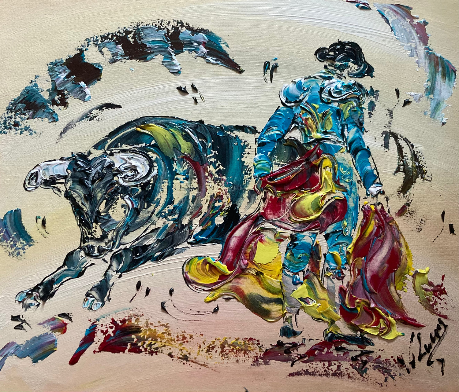 Tableau d'une scène de corrida avec un toréro turquoise et un taureau qui fonce sur la cape rose et jaune, peinture sur toile de 55x46cm du peintre Virginie Linard ©