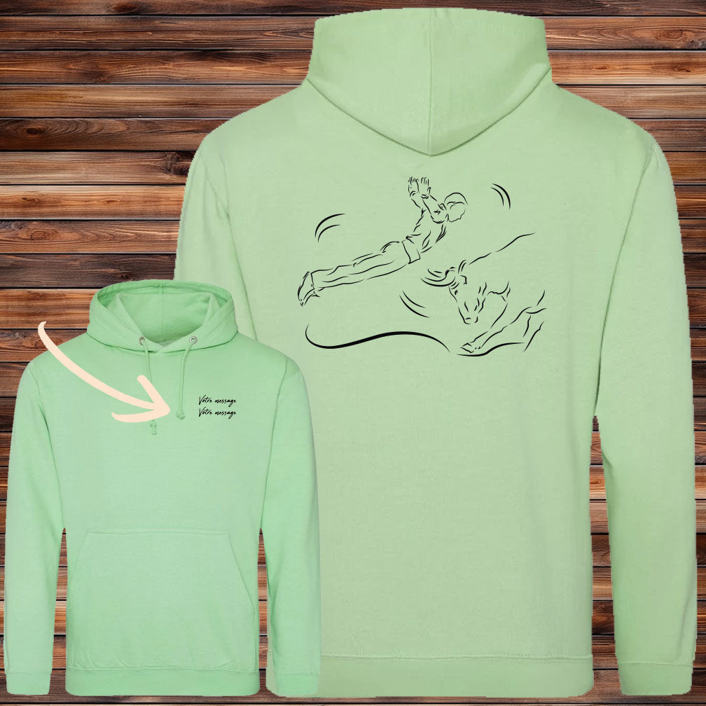 Course Landaise, sauteur et vache sauvage Graphisme sur Sweat-shirt 280g unisexe vert à personnaliser avec du texte. Création Virginie Linard ©.