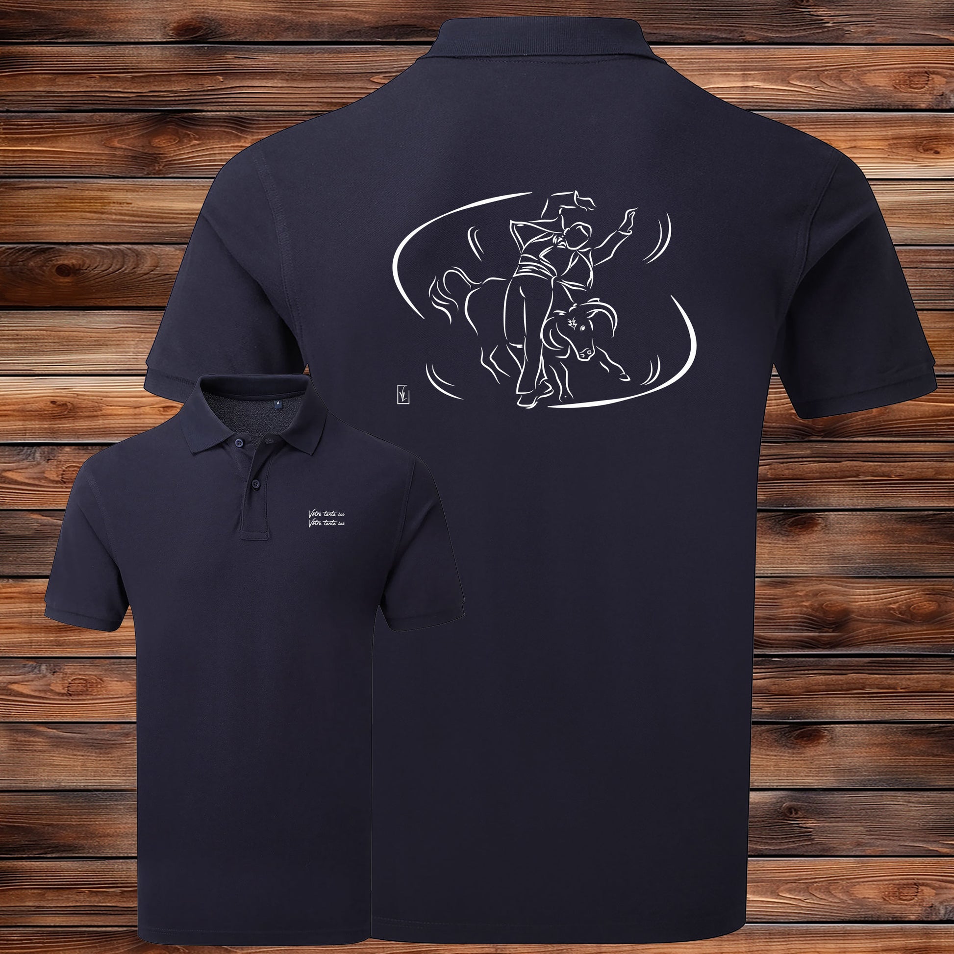 Course landaise, écarteur et vache sauvage Graphisme sur Polo 220g bleu homme à personnaliser avec du texte. Création Virginie Linard ©.