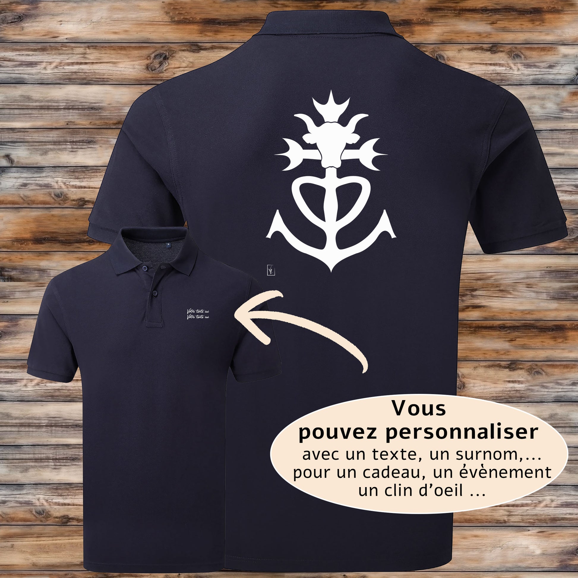 Croix de Camargue, taureau, graphisme sur polo bleu homme à personnaliser avec du texte. Création Virginie Linard ©.