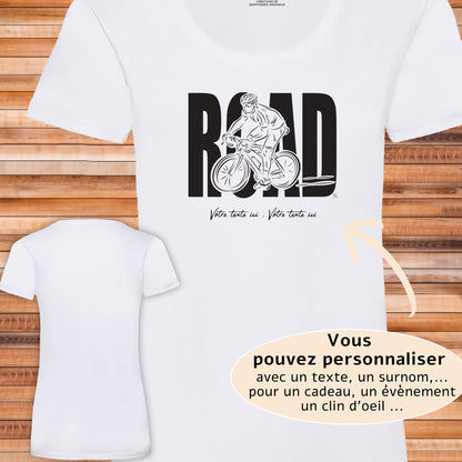 Vélo course road sur T-shirt blanc femme coton à personnaliser avec un texte. Création virginielinard.com ©