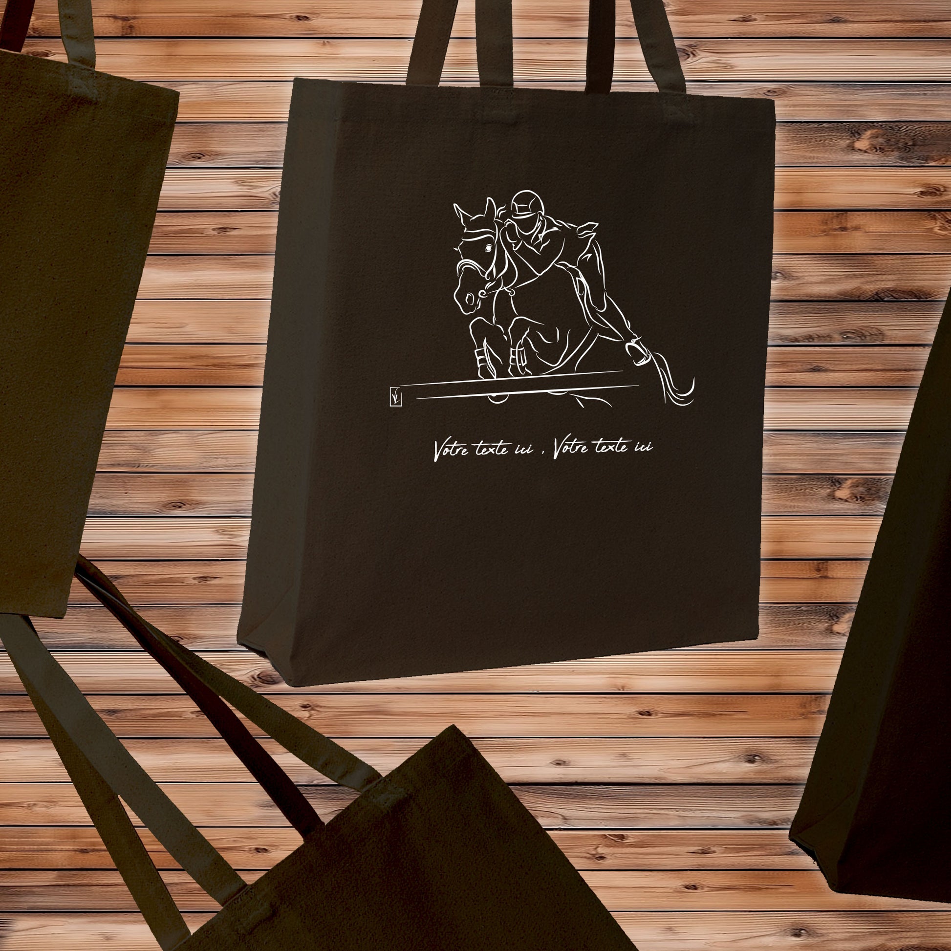 Equitation, saut d'obstacle, cheval, graphisme sur sac tote-bag noir à personnaliser avec un texte. Création Virginie Linard ©.