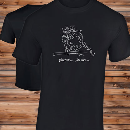 Equitation Saut d'obstacle cheval, graphisme sur T-shirt noir homme à personnaliser avec un texte. Création Virginie Linard ©.