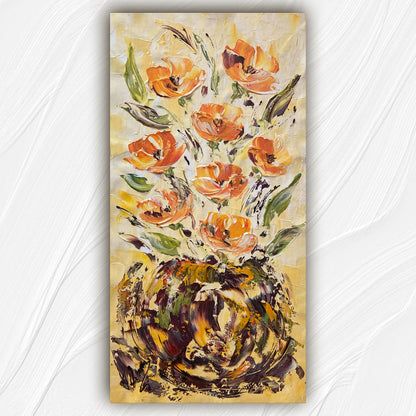 Tableau floral , bouquet de 8 fleurs jaune orange dégradées avec feuillage dans un vase sur fond jaune et blanc. Peinture sur toile format 30x60cm. Création Virginie Linard ©.