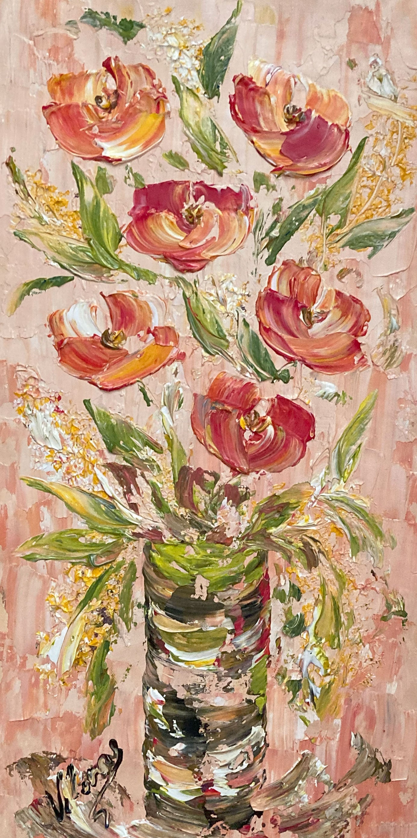 Tableau floral , bouquet de 6 fleurs rose orange dégradé avec feuillage dans un vase sur fond rose. Peinture sur toile format 30x60cm. Création Virginie Linard ©.