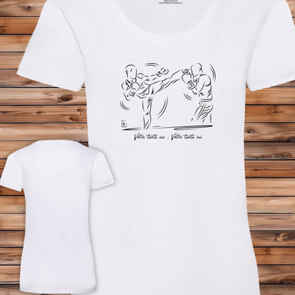Graphisme sport de combat, MMA, Arts martiaux mixtes, sur t-shirt blanc femme à personnaliser avec un texte. Création Virginie Linard ©.