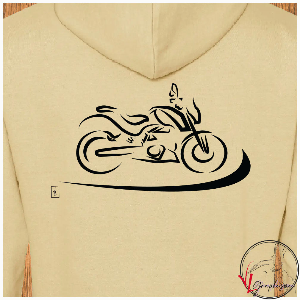 Graphisme d'une moto sur sweat beige à personnaliser de Virginie Linard ©