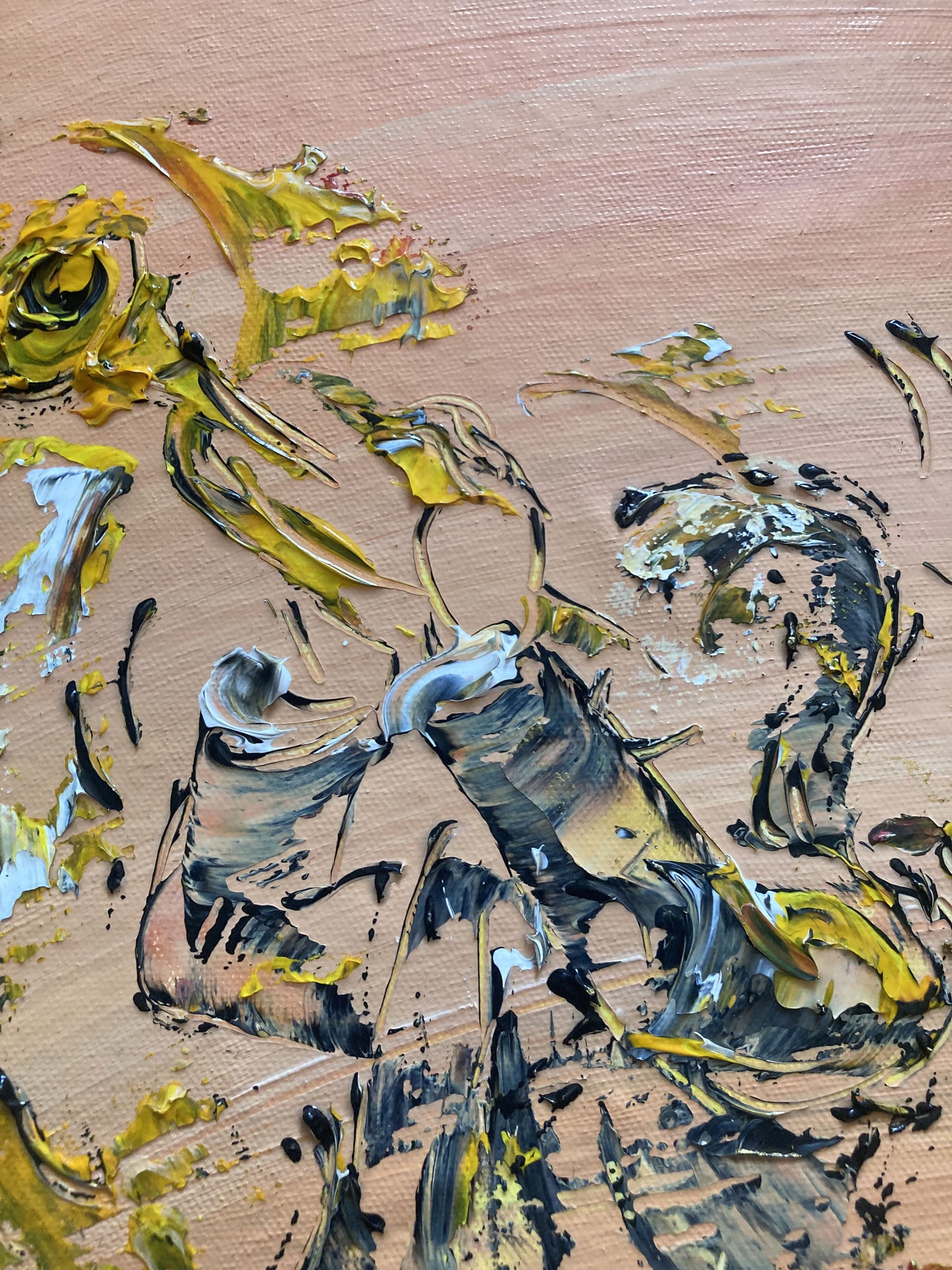 Tableau Musiciens Jazz, Trompette, Saxophone, Contrebasse, couleur beige marron orange, format 50x50 cm. Original unique. Création peintre Virginie Linard ©.