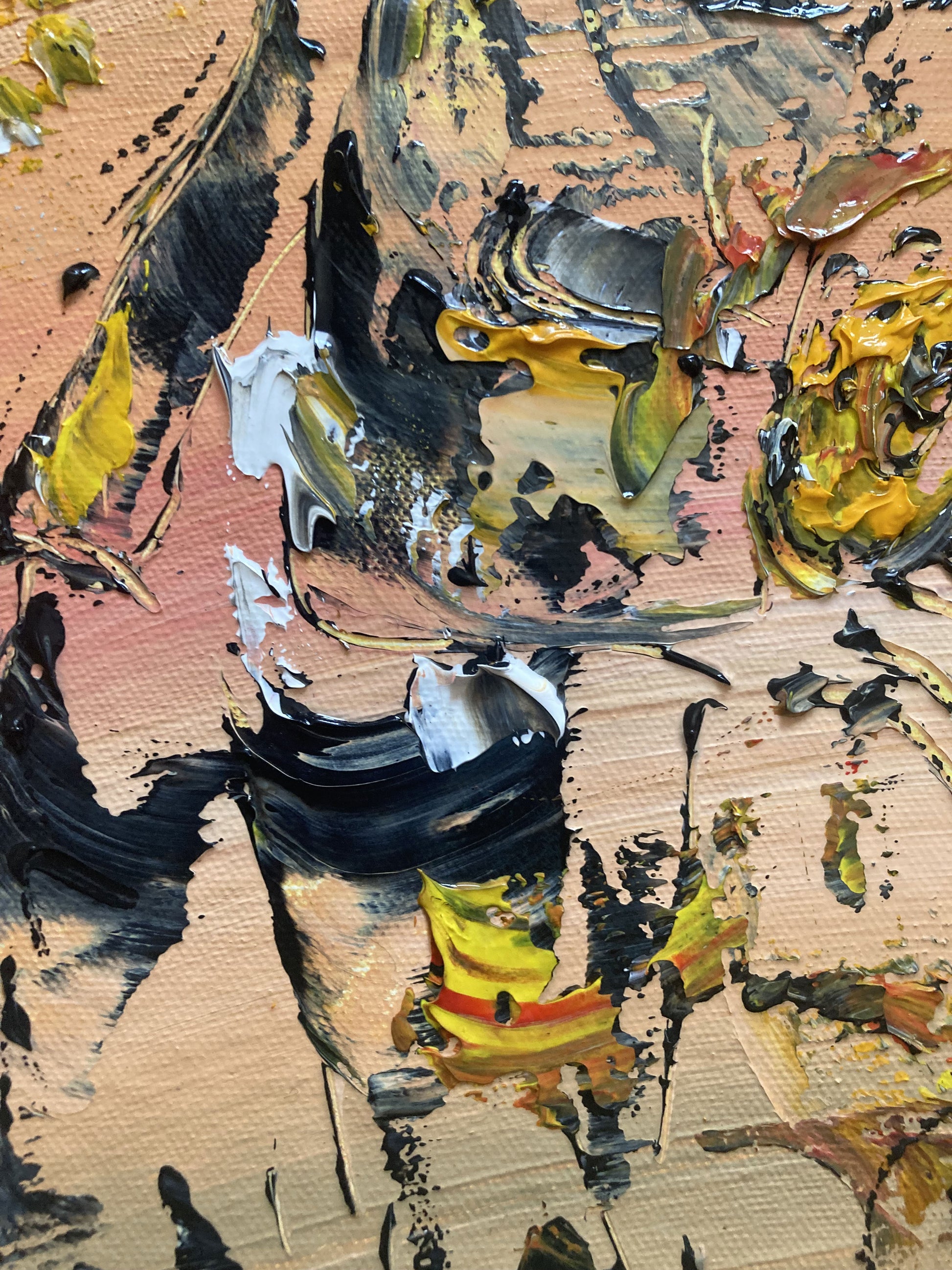 Tableau Musiciens Jazz, Trompette, Saxophone, Contrebasse, couleur beige marron orange, format 50x50 cm. Original unique. Création peintre Virginie Linard ©.