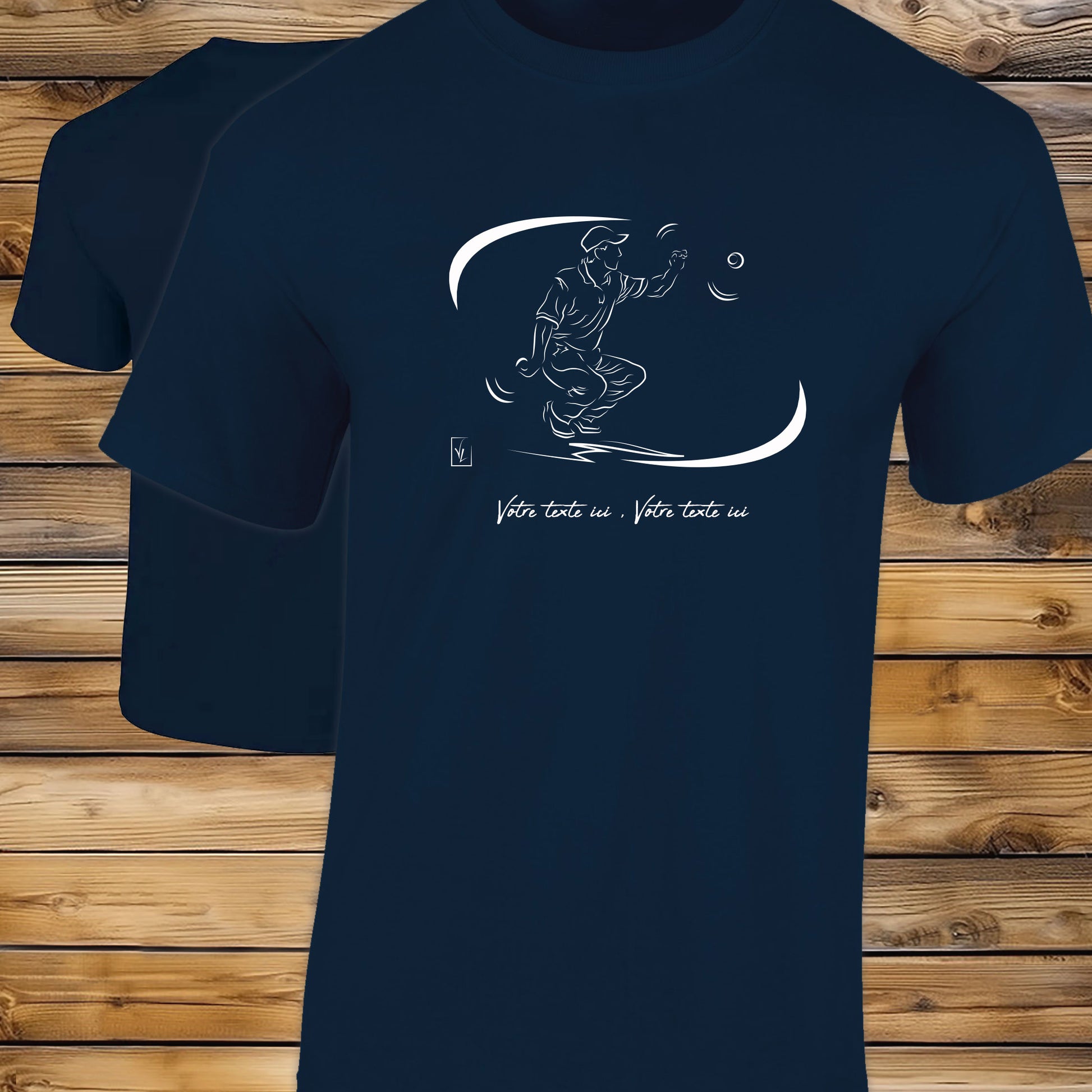 T-shirt bleu pétanque en coton personnalisable avec graphisme sur le devant.