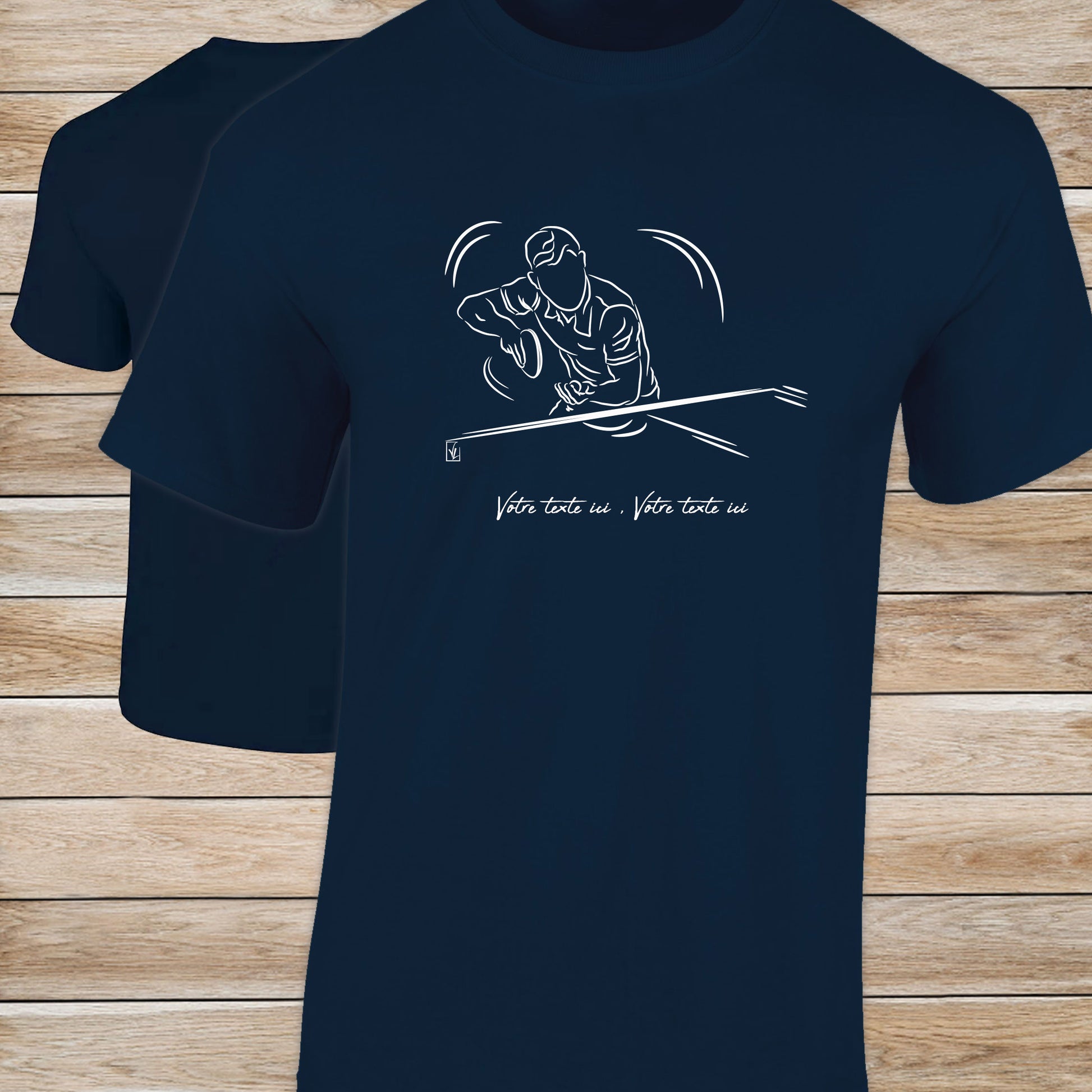 Graphisme ping-pong tennis de table T-shirt bleu homme. A personnaliser avec un texte. Création Virginie Linard ©.