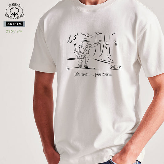 Photo de face : T-shirt bio blanc pétanque village provençal personnalisable .