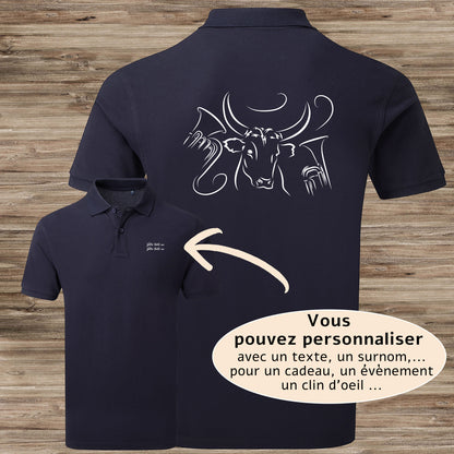 Taureau , course camarguaise, féria, bodega, fête votive, corrida, tauromachie raseteur , Camargue, graphisme sur polo bleu homme à personnaliser avec du texte. Création Virginie Linard ©.