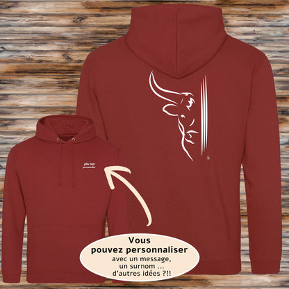 Taureau demi tête et 3 traits, Graphisme sur Sweat-shirt unisexe brique à personnaliser avec un texte. Création Virginie Linard ©.