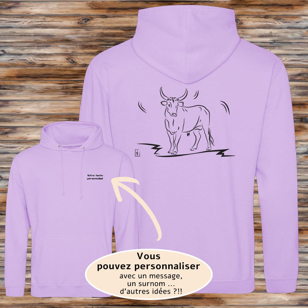 Taureau Vachette Camargue, Graphisme sur Sweat-shirt à personnaliser avec un texte. Création Virginie Linard ©.