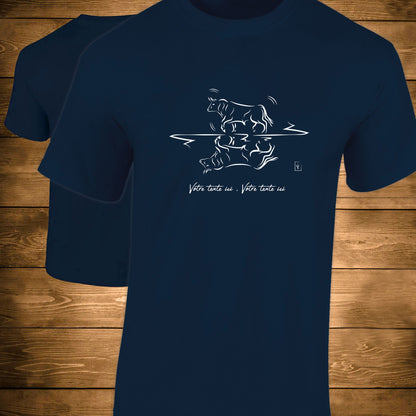 Taureau Graphisme sur T-shirt bleu homme à personnaliser avec un texte. Création Virginie Linard ©.