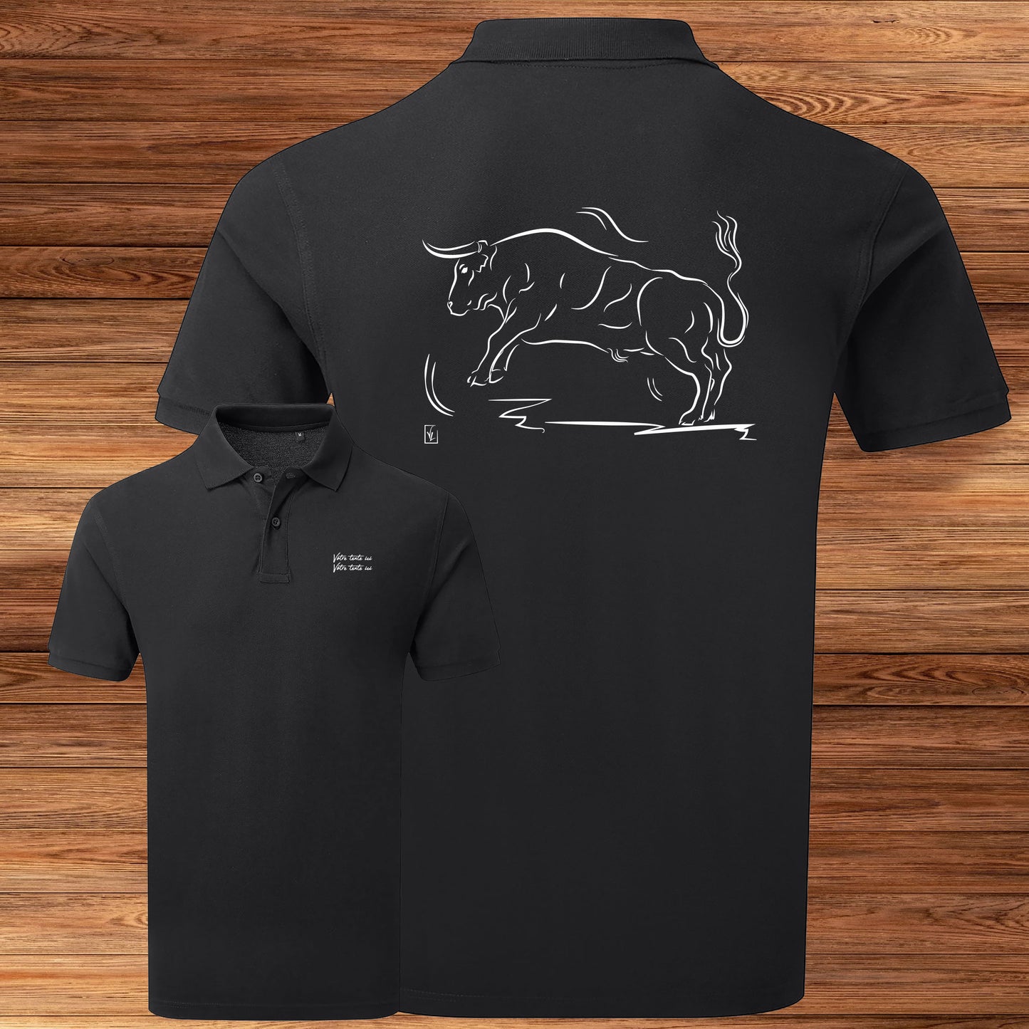 Taureau corrida tauromachie Camargue, graphisme sur polo noir homme à personnaliser avec du texte. Création Virginie Linard ©.