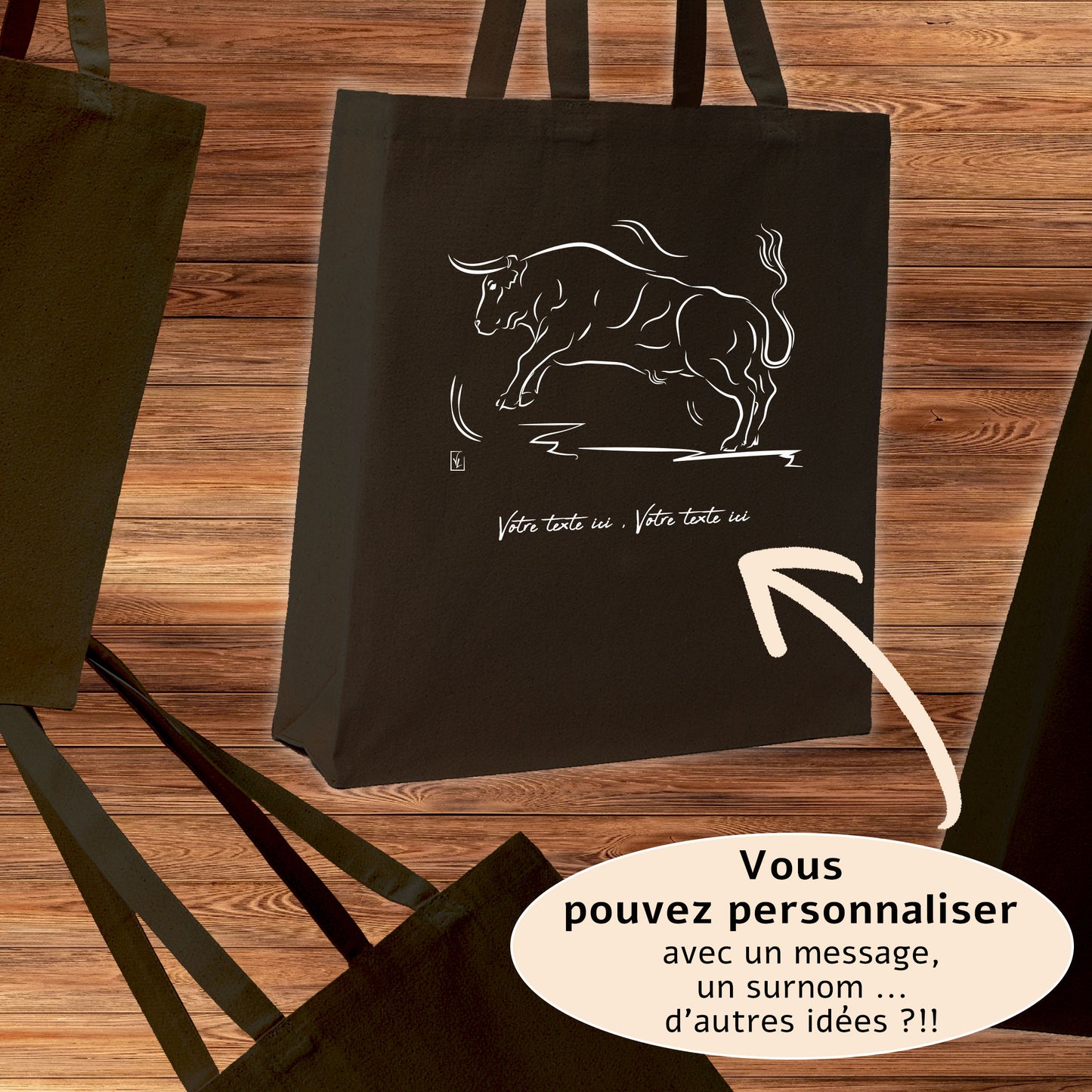 Taureaux Camargue Corrida Tauromachie, graphisme sur sac tote-bag 21 litres noir, à personnaliser avec un texte. Création Virginie Linard ©.
