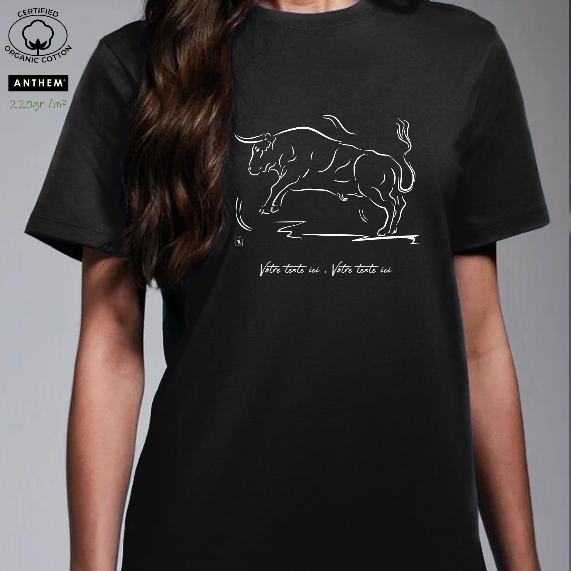 Taureau Corrida Tauromachie, graphisme sur t-shirt bio épais 220g noir unisexe, à personnaliser avec un texte. Création Virginie Linard ©.