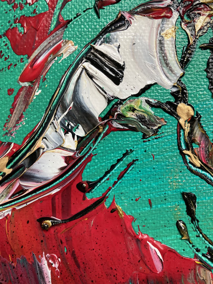 Tableau taureau et muleta. Peinture sur toile 30x30cm. Détail corne. Peintre Virginie Linard ©.