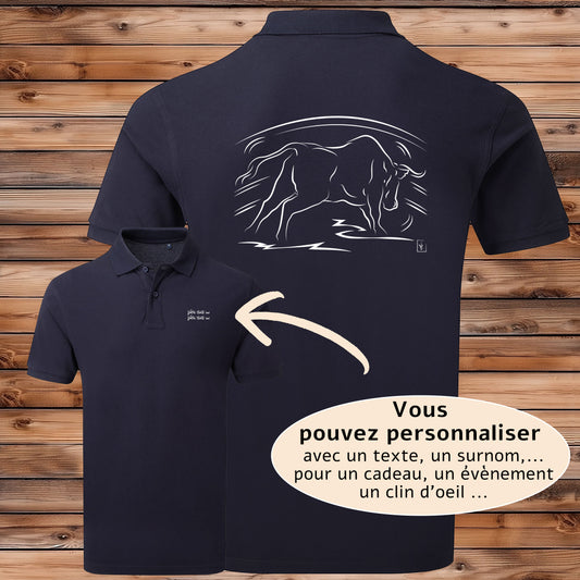 Taureau dans l'Arène de corrida tauromachie , graphisme sur Polo bleu homme à personnaliser avec du texte. Création Virginie Linard ©.