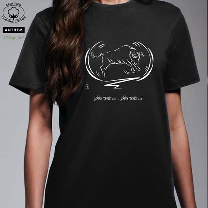 Taureau en mouvement Corrida Tauromachie espagnol sur T-shirt noir biologique épais 220g. Création Virginie Linard ©.