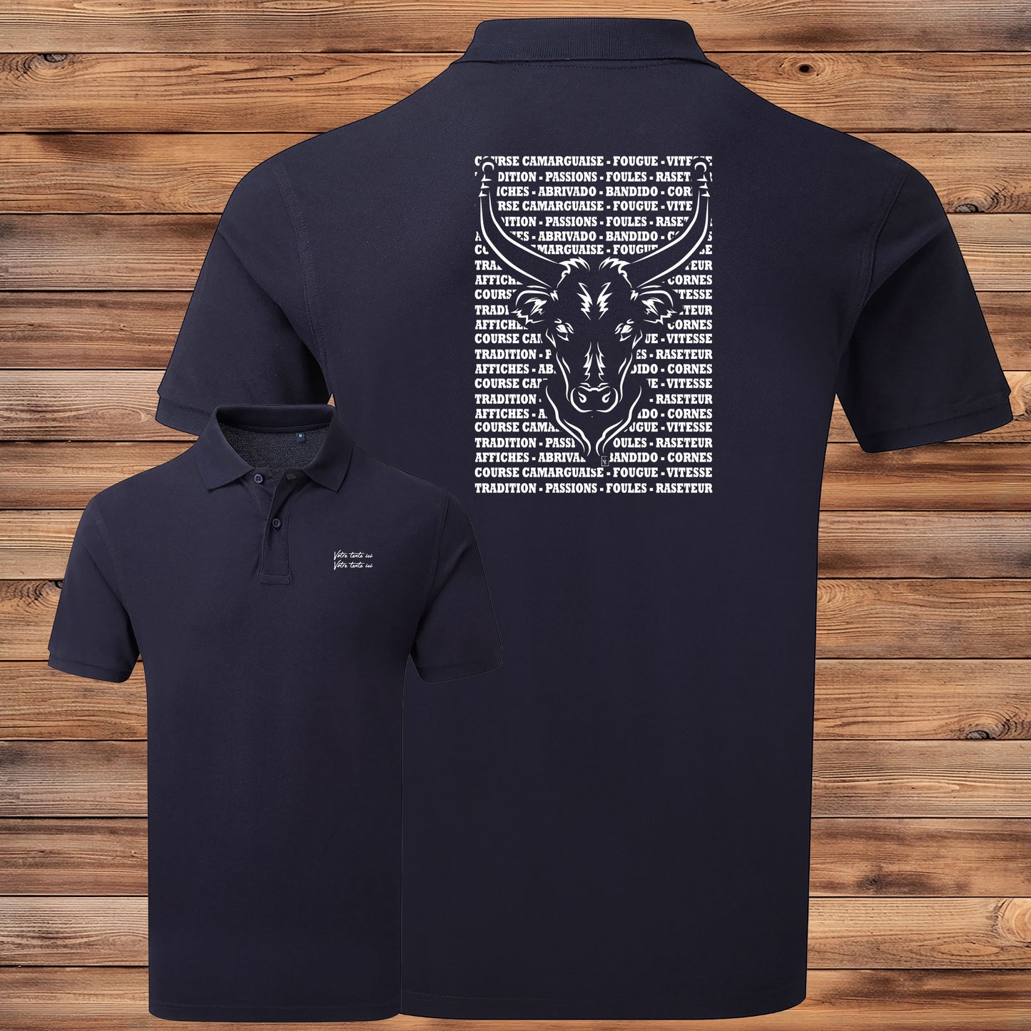 Taureau , course camarguaise , raseteur , Camargue, graphisme sur polo bleu homme à personnaliser avec du texte. Création Virginie Linard ©.