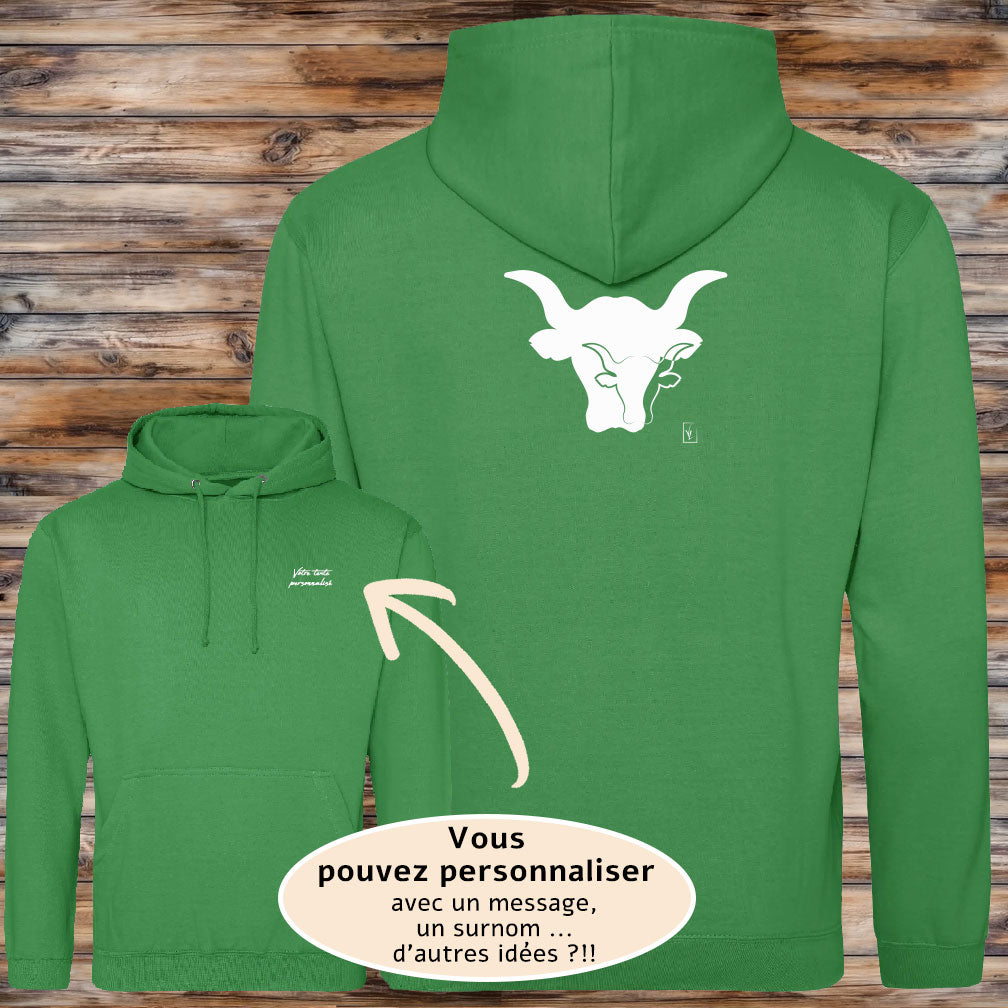 Taureau graphisme sur sweat-shirt vert à personnaliser avec un texte, création Virginie Linard ©.