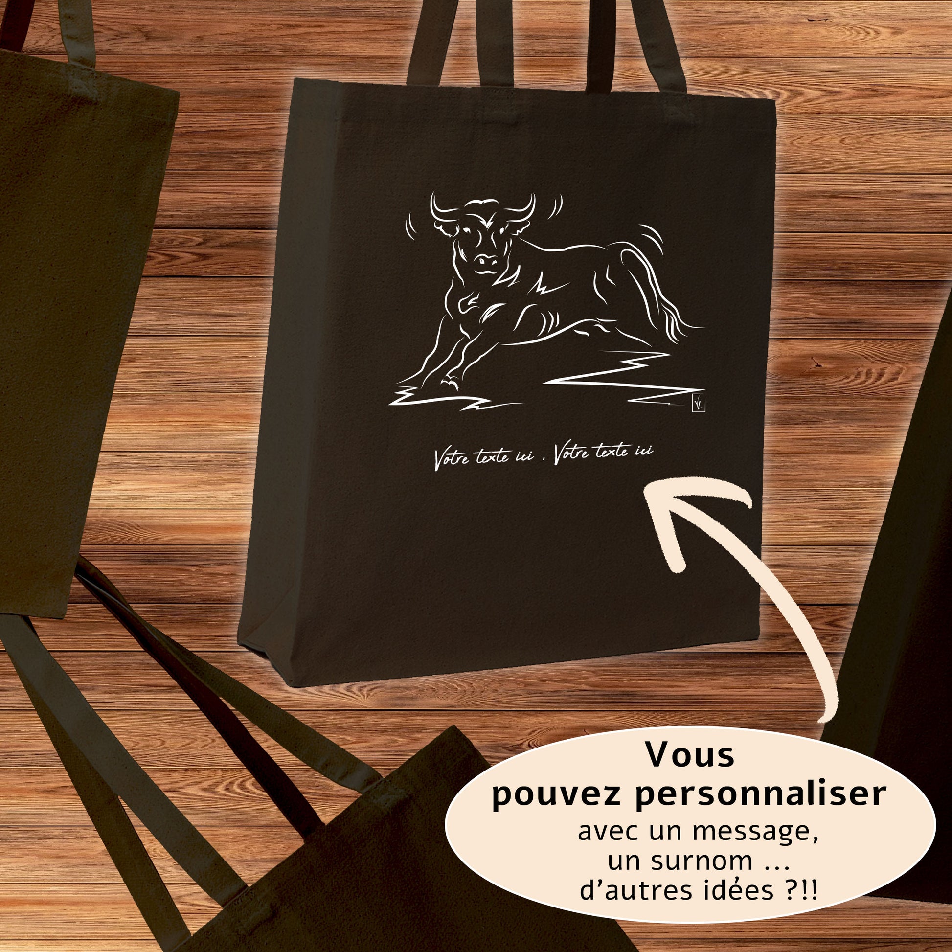Taureau Camargue Corrida Tauromachie, graphisme sur sac tote-bag 21 litres noir, à personnaliser avec un texte. Création Virginie Linard ©.
