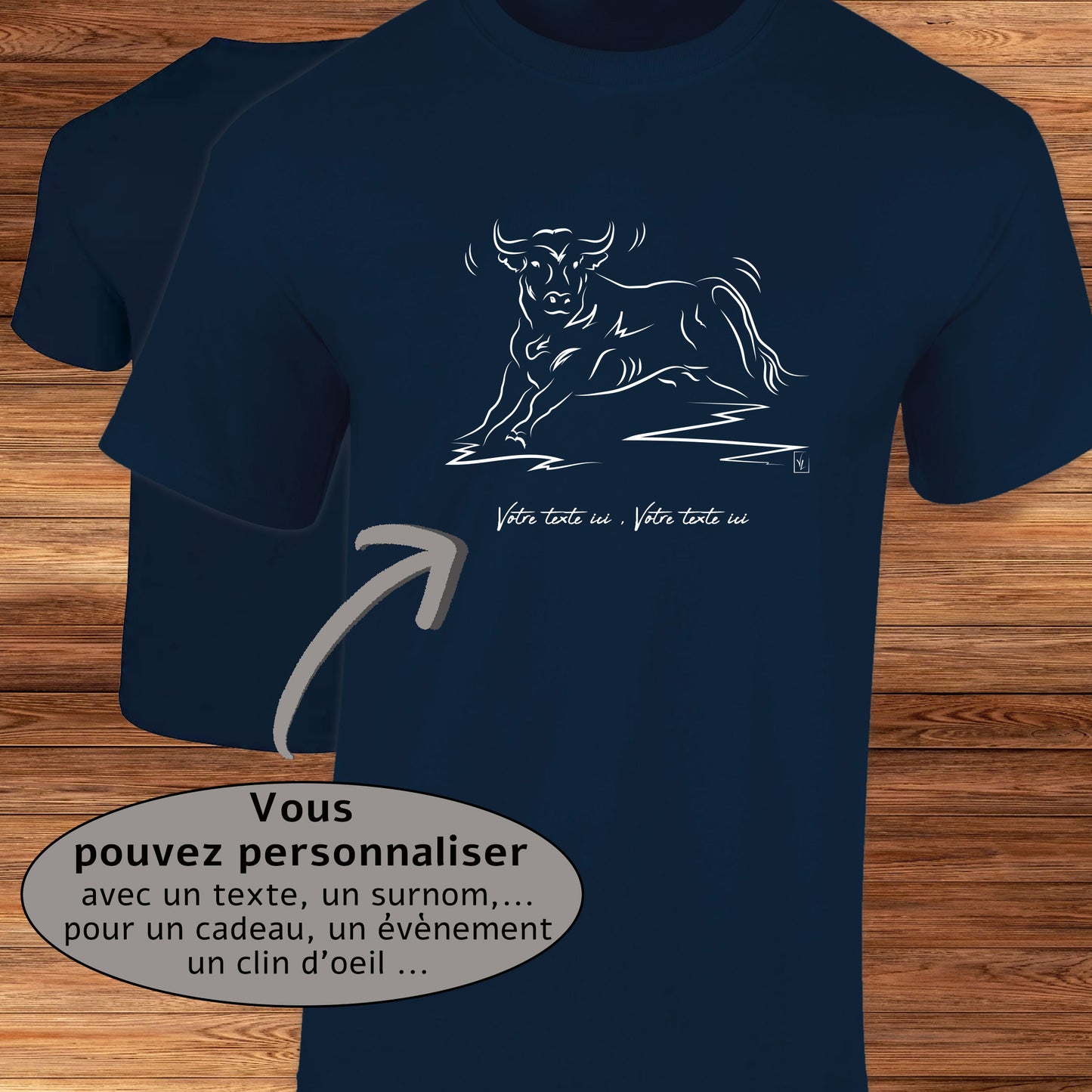 Taureau Corrida Tauromachie Camargue, graphisme sur t-shirt bleu homme à personnaliser avec du texte. Création Virginie Linard ©.