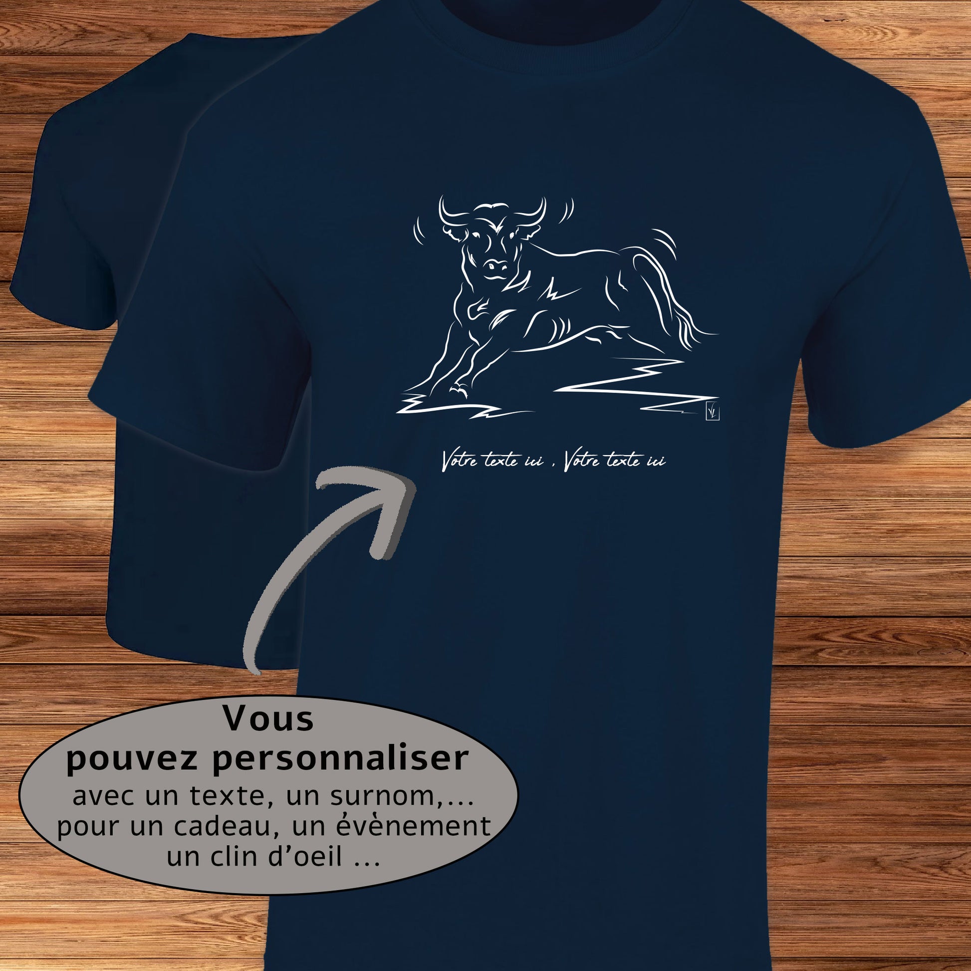 Taureau Corrida Tauromachie Camargue, graphisme sur t-shirt bleu homme à personnaliser avec du texte. Création Virginie Linard ©.