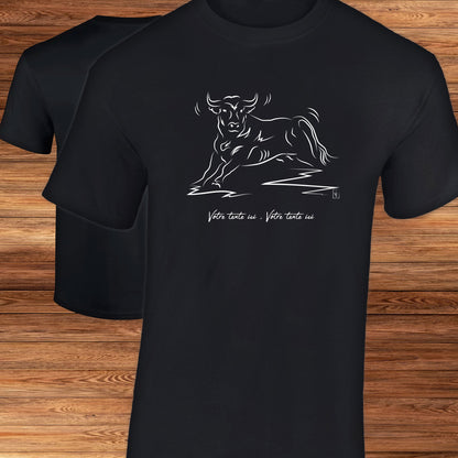 Taureau Corrida Tauromachie Camargue, graphisme sur t-shirt noir homme à personnaliser avec du texte. Création Virginie Linard ©.