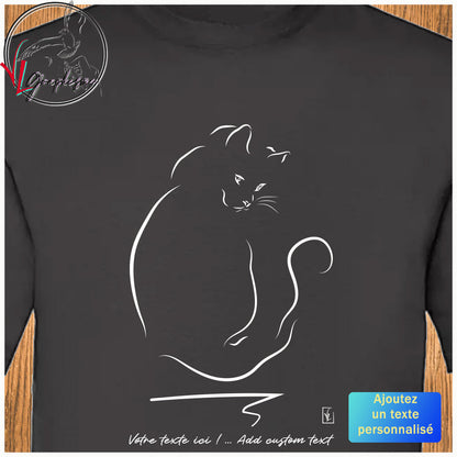 Graphisme d'un chat de dos aux traits légers sur T-Shirt noir à personnaliser avec un texte dessous